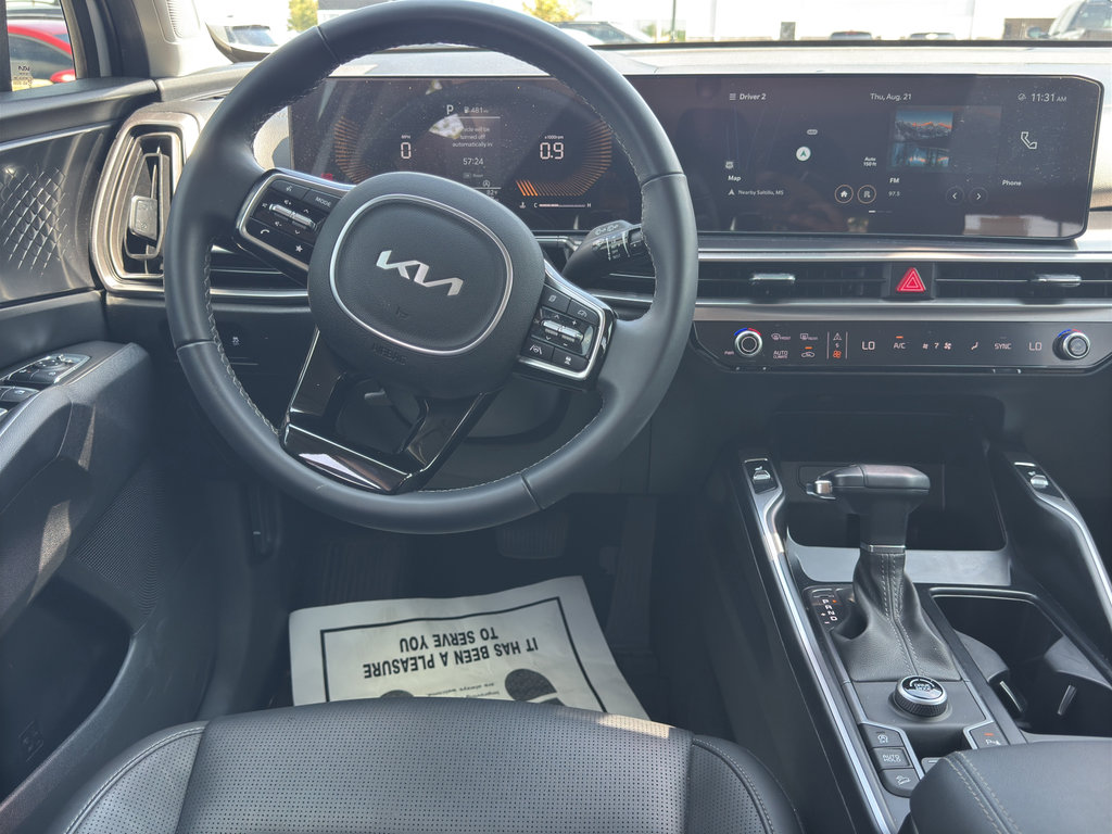 Used 2025 Kia Sorento S image 12