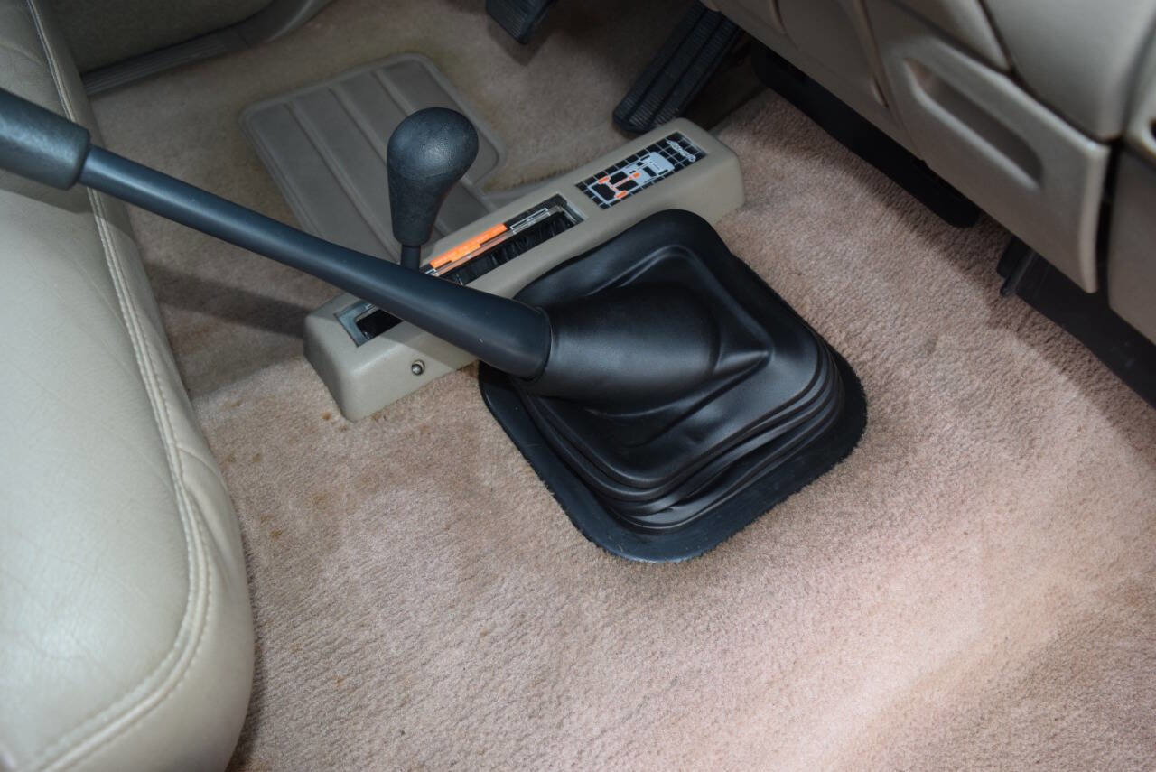 Used 1997 Chevrolet Silverado 1500 4x4 Regular Cab w/ Preferred Equipment Group 2 image 56