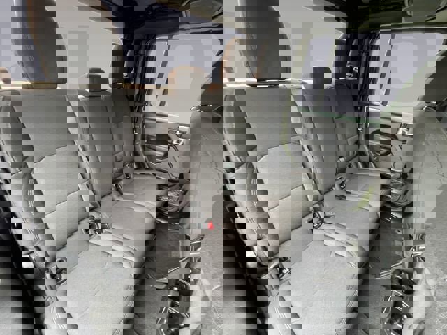 Used 2023 Jeep Gladiator Sport AWD/4WD image 18