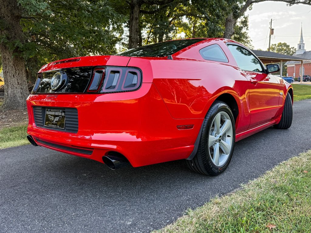 Used 2013 Ford Mustang GT Premium RWD image 33