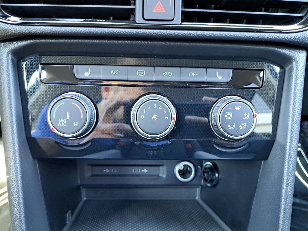 New 2025 Volkswagen Taos S AWD/4WD image 22