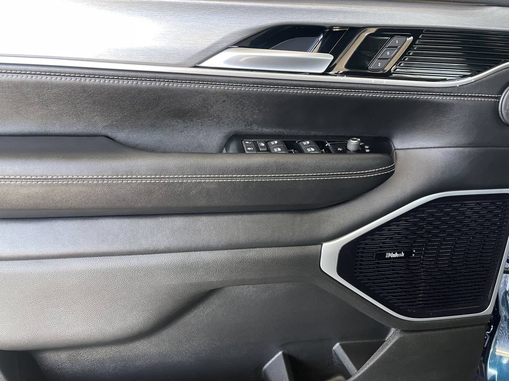New 2026 Jeep Grand Wagoneer Limited AWD/4WD image 11