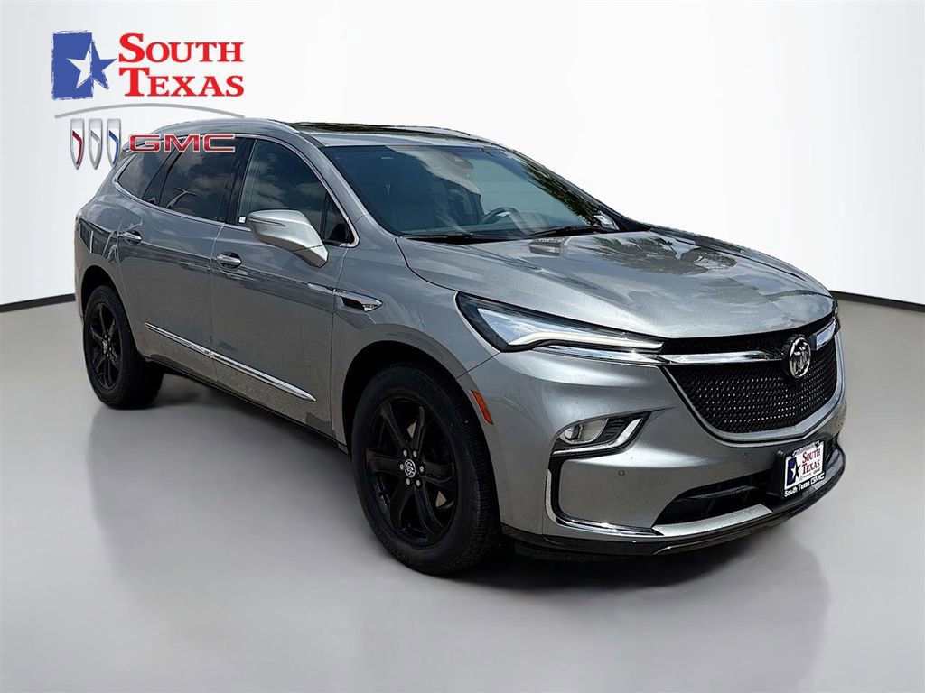 Used 2024 Buick Enclave Essence w/ Experience Buick Package FWD image 1