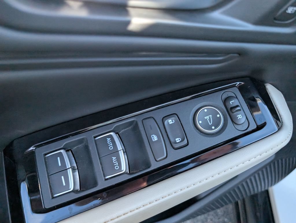 Used 2024 Honda Accord Touring image 14