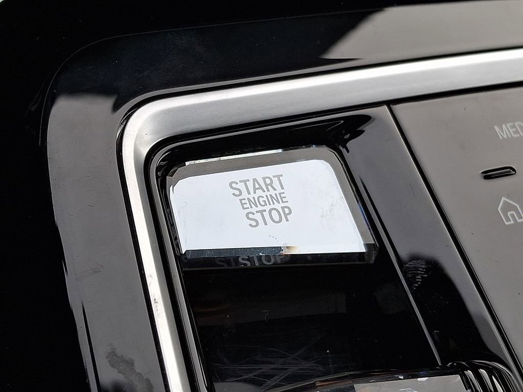 Certified 2023 BMW 760i xDrive w/ Parking Assistance Package AWD/4WD image 16