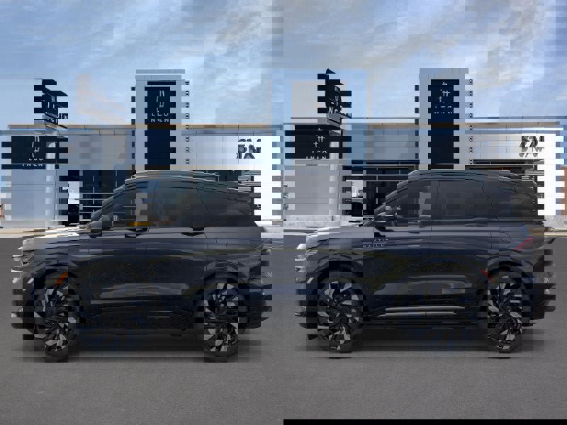 New 2026 Lincoln Nautilus Reserve w/ Jet Appearance Package image 3