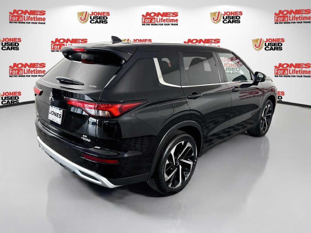 Used 2024 Mitsubishi Outlander SE AWD/4WD image 16