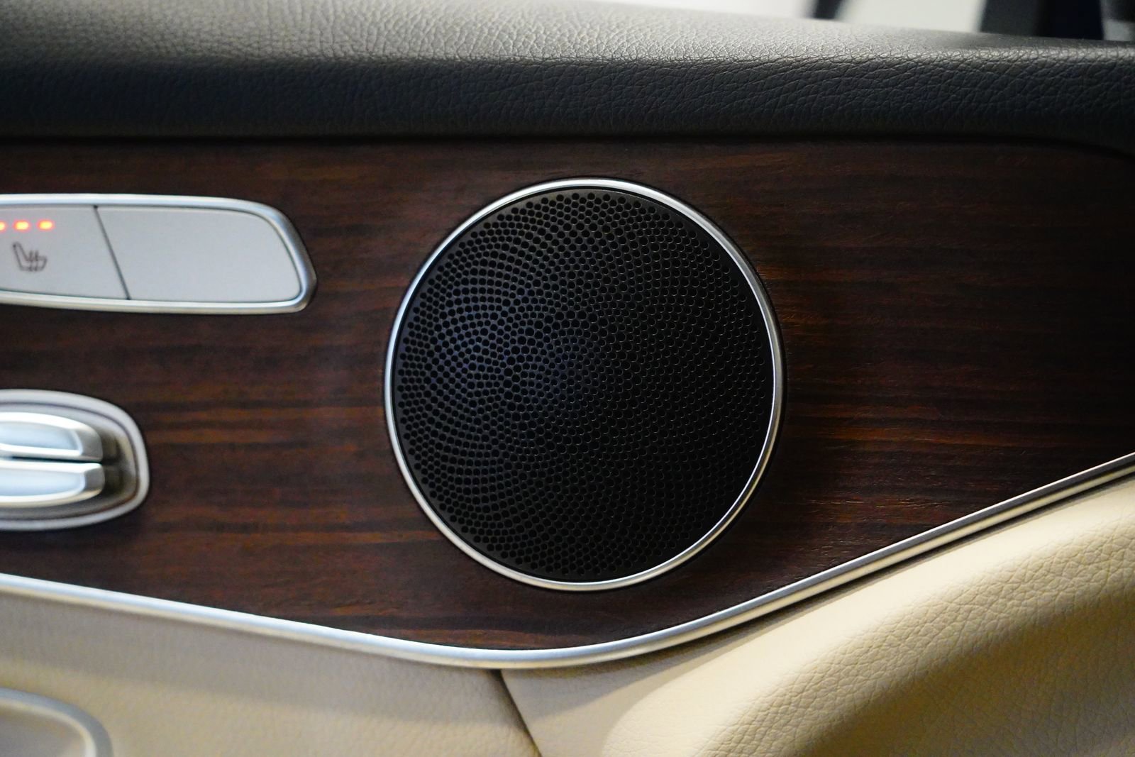 Certified 2022 Mercedes-Benz GLC 300 4MATIC image 29