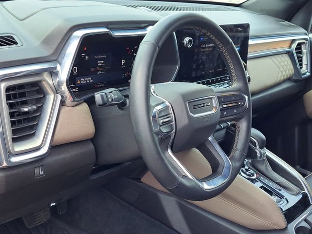 Used 2023 GMC Canyon Denali image 7