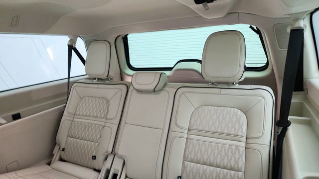 Used 2024 Lincoln Navigator L Black Label AWD/4WD image 30