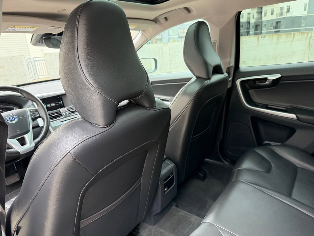 Used 2016 Volvo XC60 T5 Premier AWD/4WD image 16