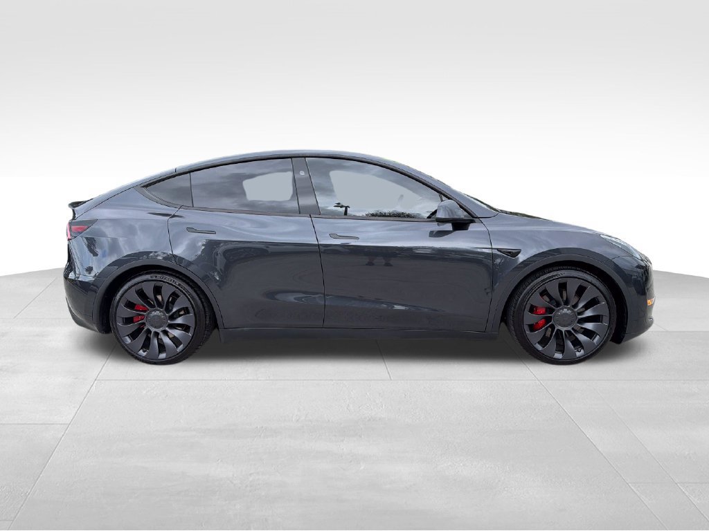 Used 2024 Tesla Model Y Performance AWD/4WD image 8