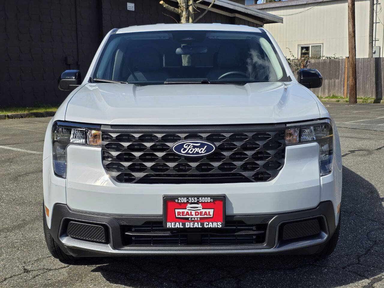 Used 2025 Ford Maverick XLT w/ XLT Luxury Package image 2