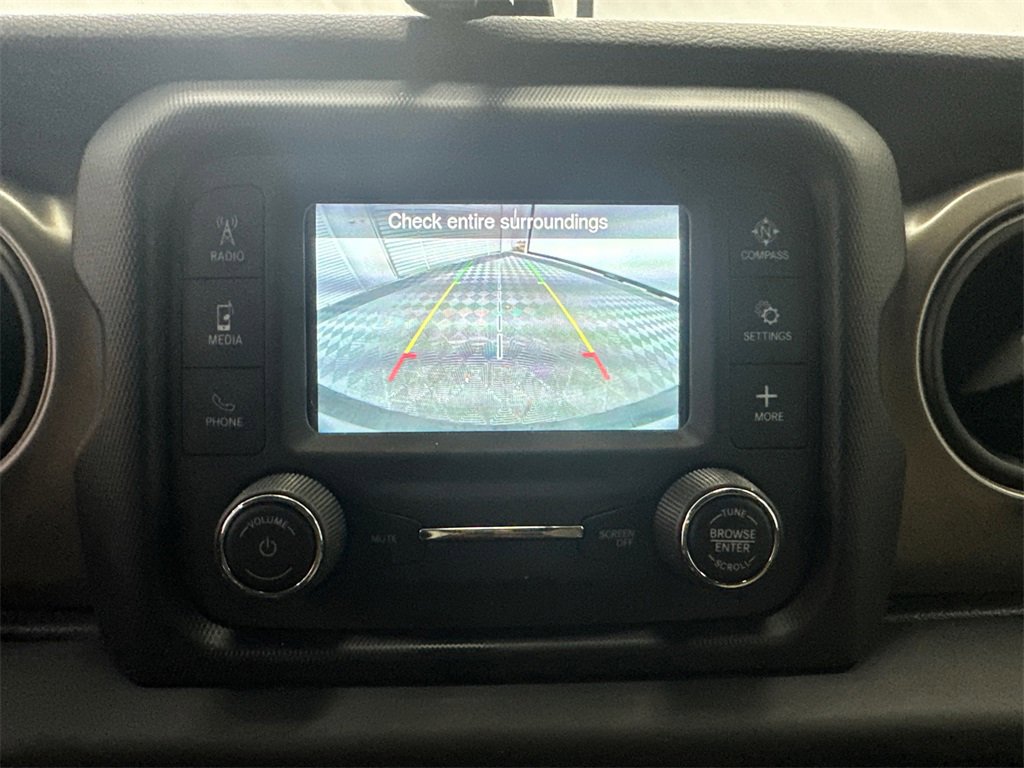 Used 2018 Jeep Wrangler Sport S image 25