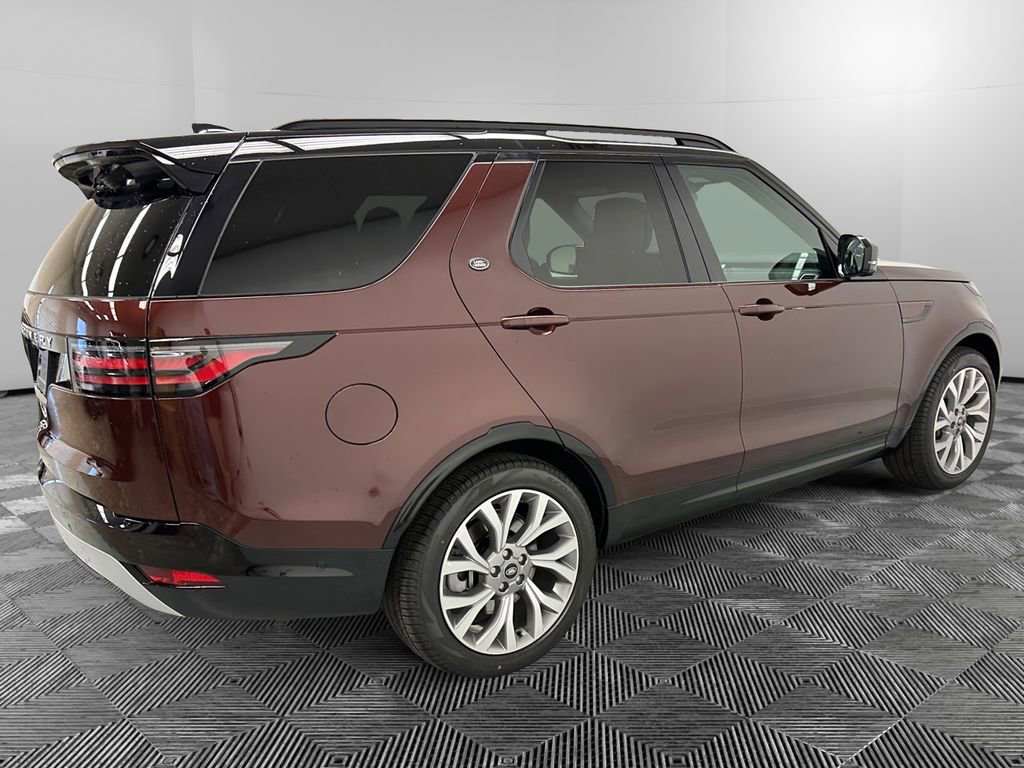 New 2026 Land Rover Discovery Limited Edition image 6