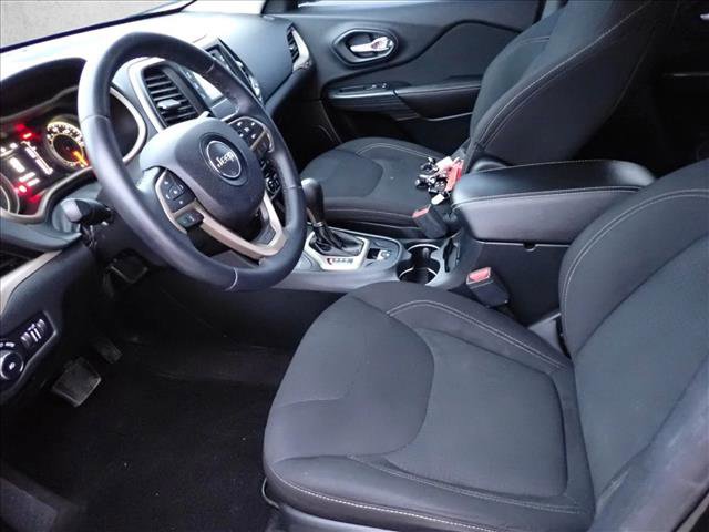Used 2016 Jeep Cherokee Latitude image 9