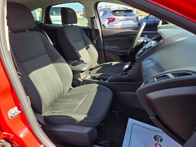 Used 2017 Ford Focus SE image 16