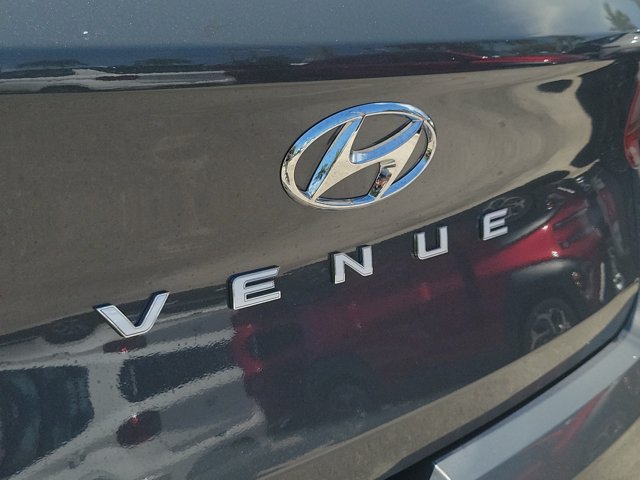 New 2026 Hyundai Venue SEL FWD image 7