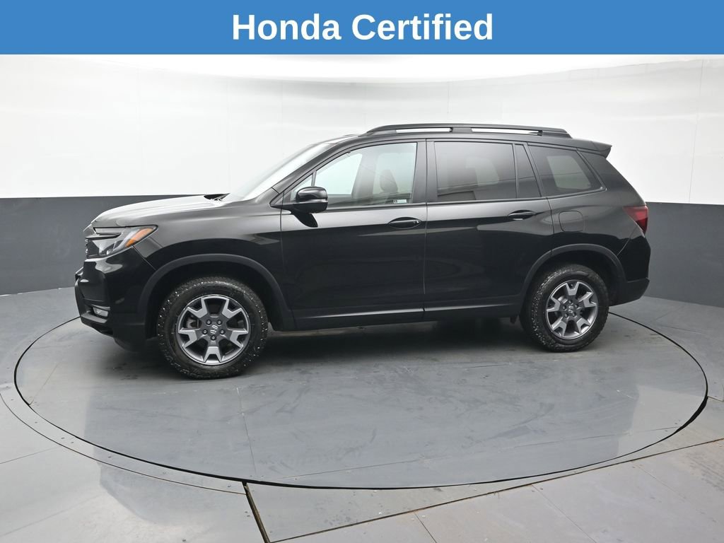 Certified 2023 Honda Passport TrailSport image 2