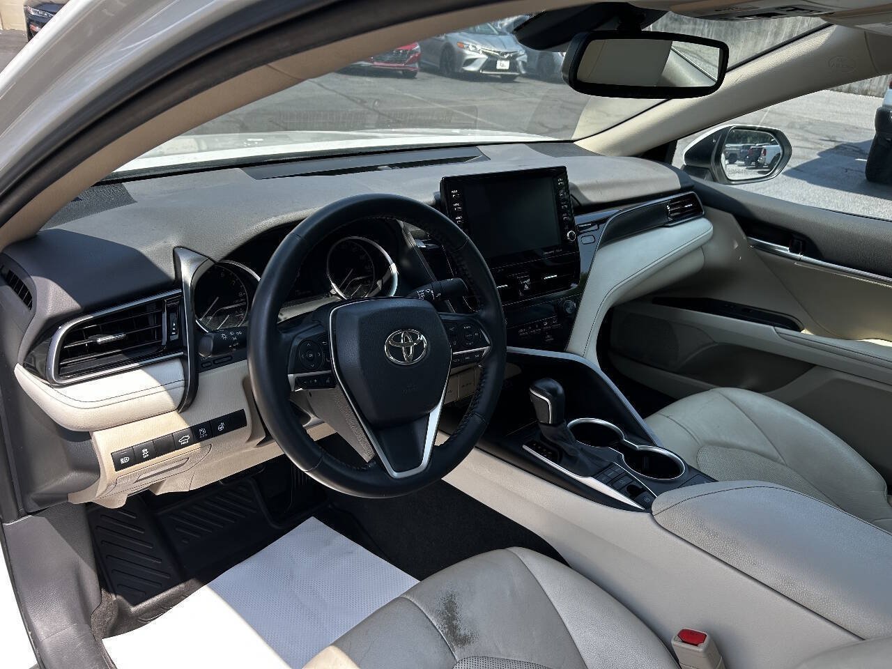 Used 2021 Toyota Camry XLE AWD/4WD image 13