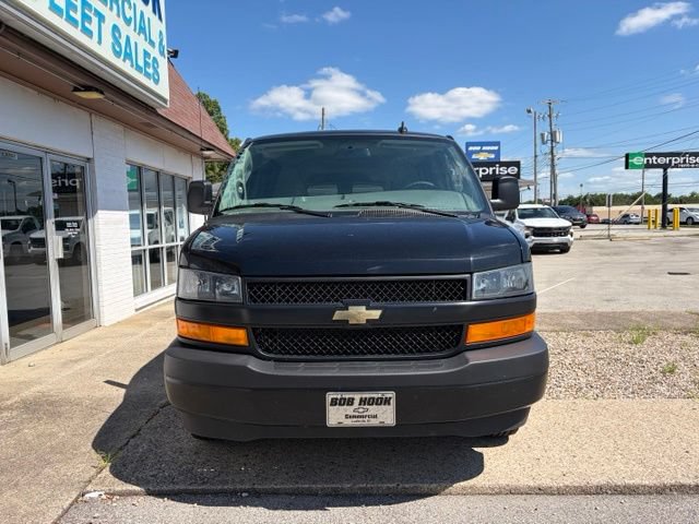 Used 2025 Chevrolet Express 3500 LS RWD image 2