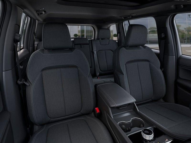 New 2025 Jeep Grand Cherokee Laredo X w/ Luxury Tech Group I image 16