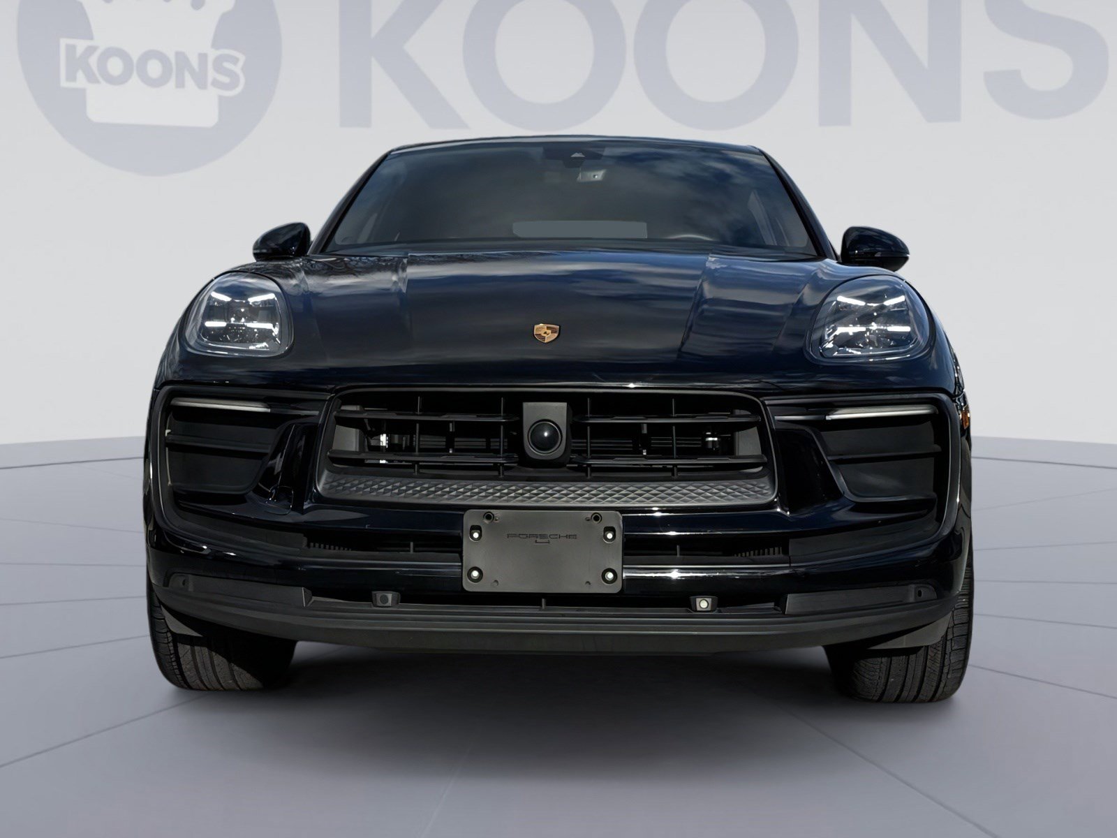 Used 2024 Porsche Macan image 11