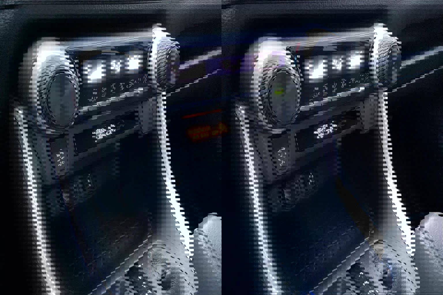 Used 2019 Toyota RAV4 LE image 32