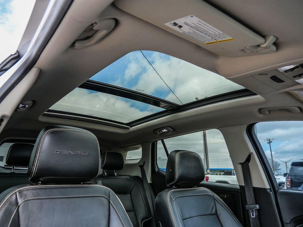 Used 2019 GMC Terrain Denali w/ Advanced Safety Package image 15