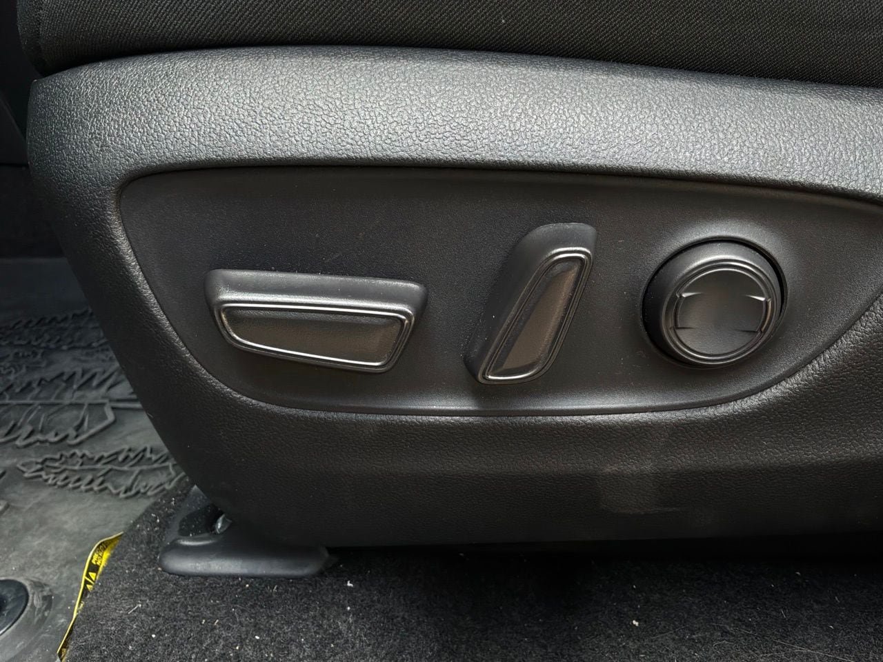 Used 2024 Toyota RAV4 AWD Hybrid image 14