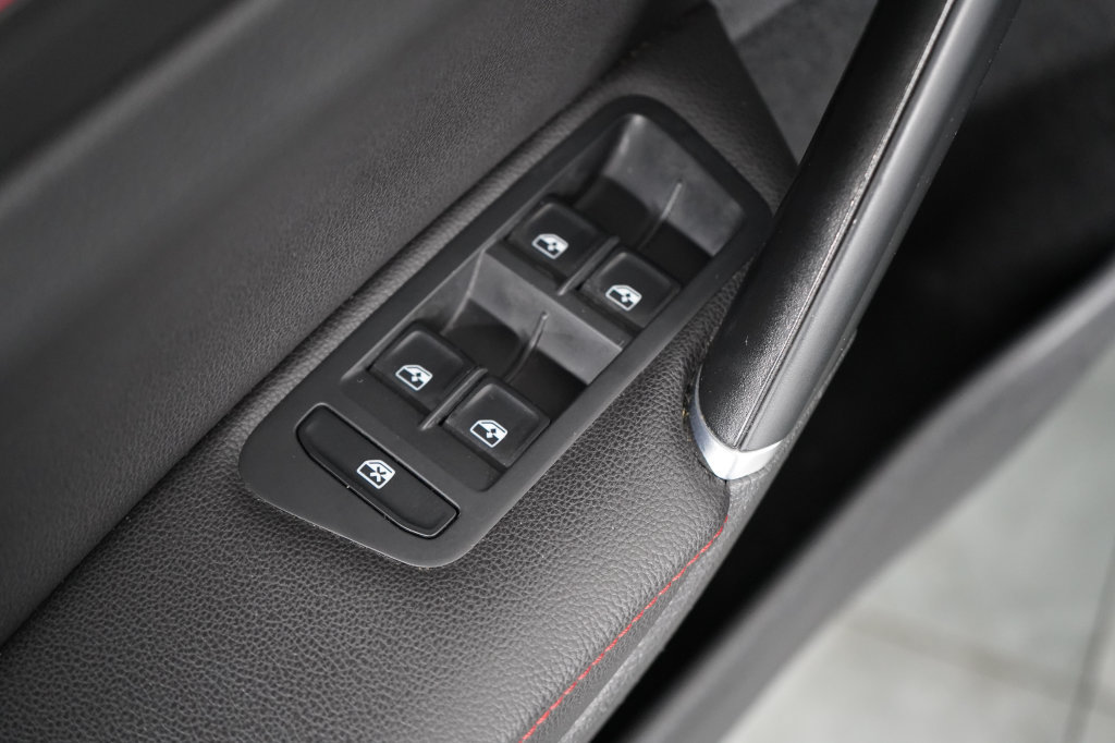 Used 2019 Volkswagen GTI SE w/ SE Experience Package FWD image 19