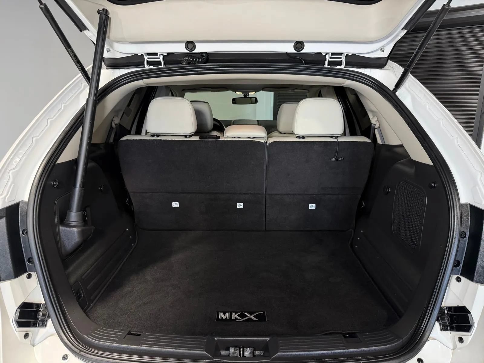 Used 2014 Lincoln MKX FWD w/ Equipment Group 101A image 15