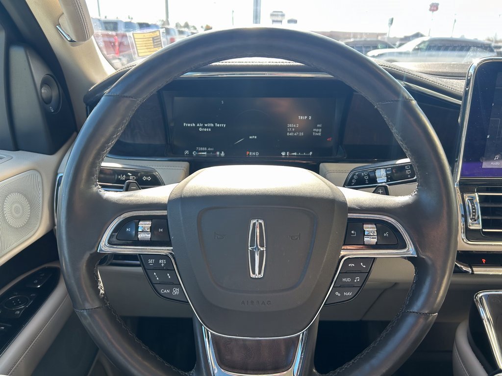 Used 2020 Lincoln Navigator Reserve w/ Luxury Package image 31