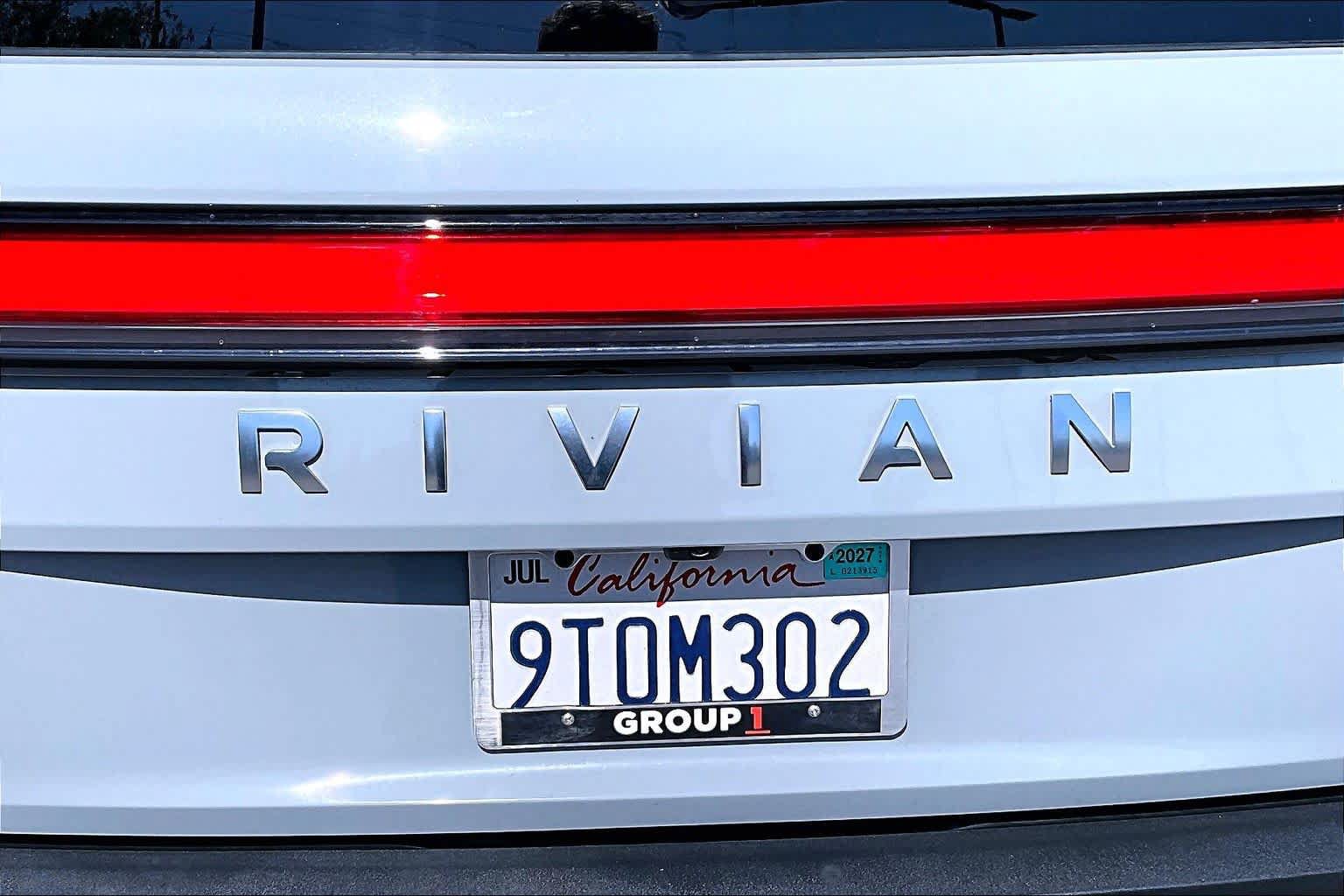 Used 2023 Rivian R1S Adventure AWD/4WD image 30
