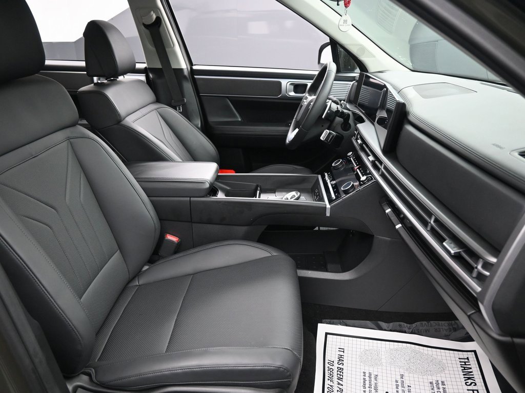 Used 2025 Hyundai Santa Fe SEL w/ Tow & Go Package image 33