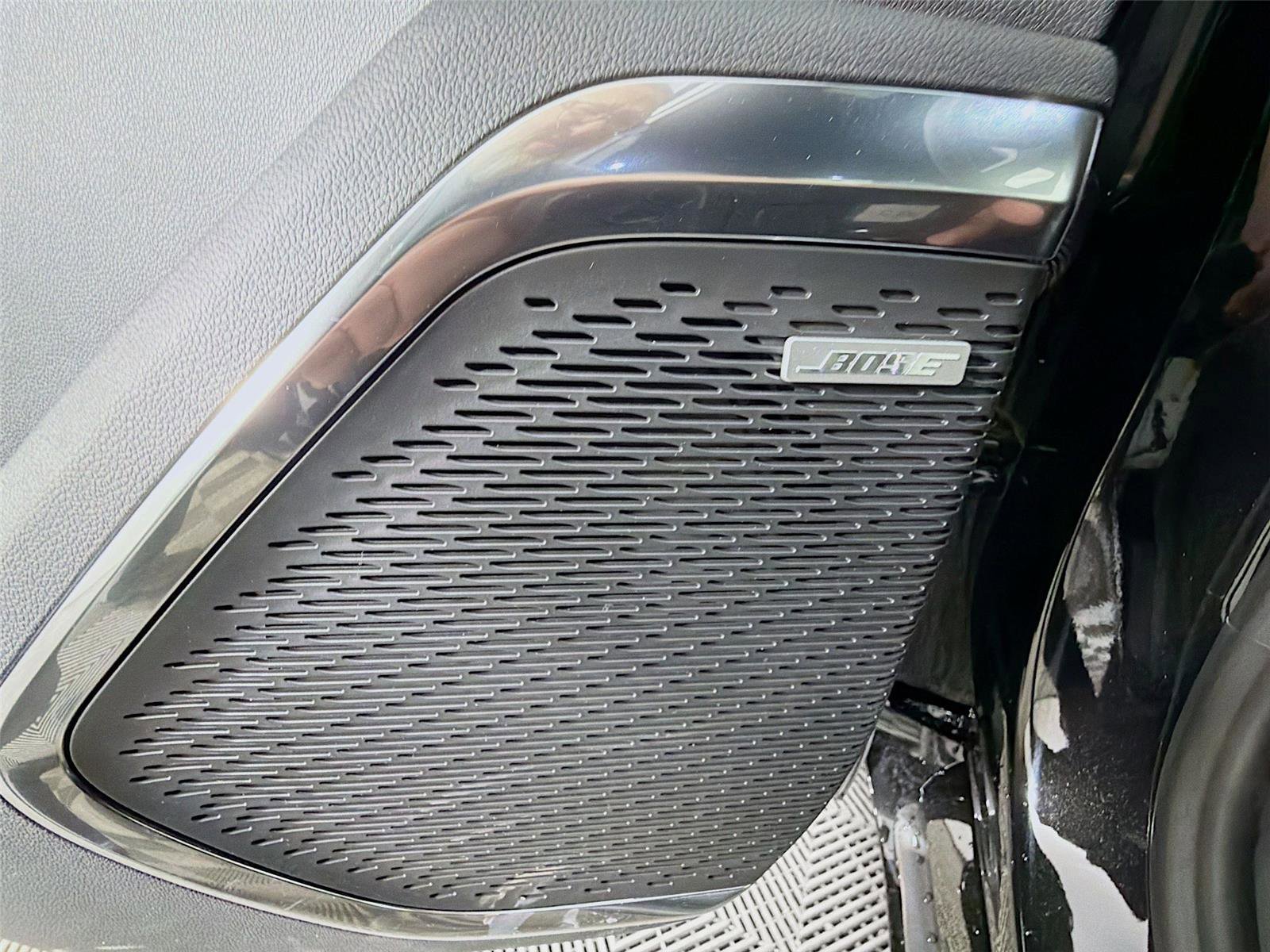 New 2026 GMC Acadia Denali w/ Super Cruise Package image 21