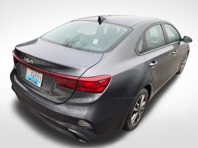 Used 2023 Kia Forte LXS w/ LXS Technology Package image 9
