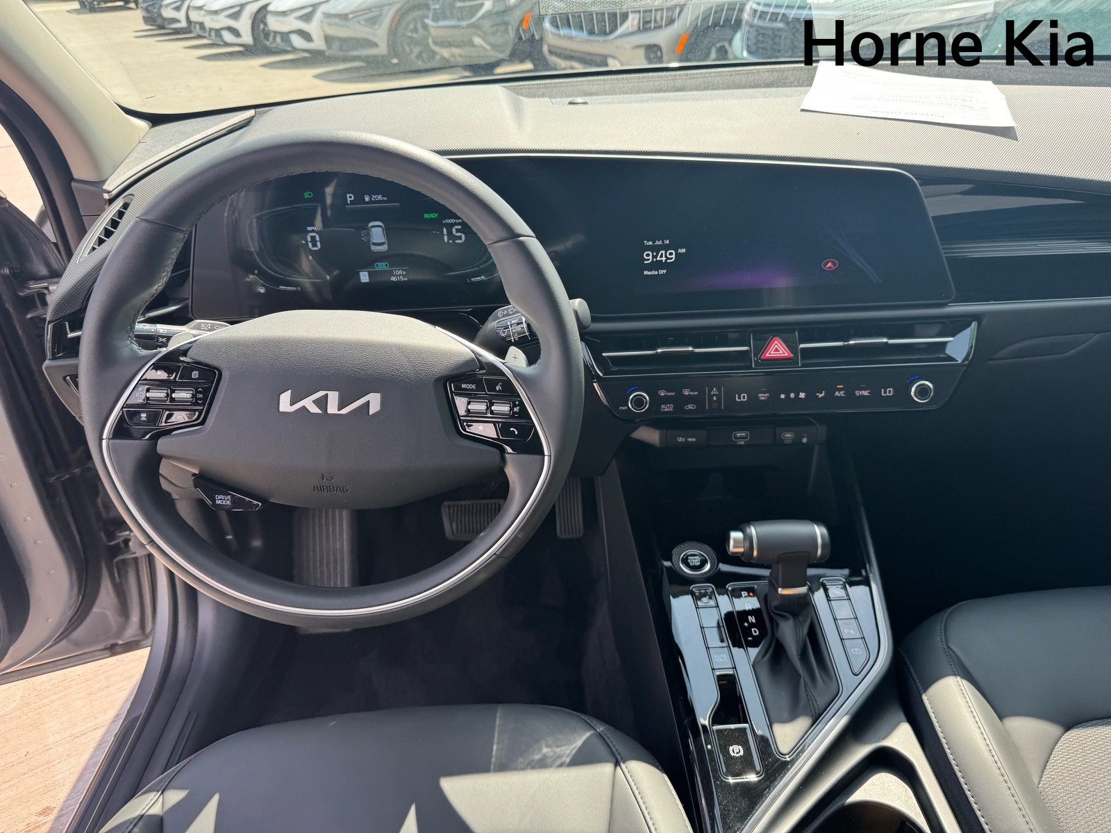 Certified 2025 Kia Niro EX FWD image 15