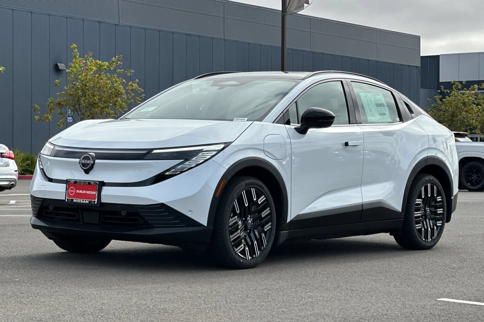 New 2026 Nissan Leaf Platinum+ w/ Cargo Package (Platinum+) FWD image 8