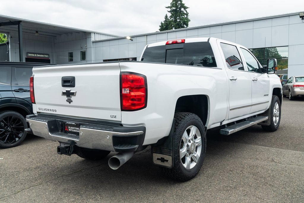 Used 2018 Chevrolet Silverado 2500 LTZ image 6