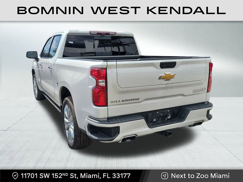 Used 2022 Chevrolet Silverado 1500 High Country w/ High Country Premium Package image 3