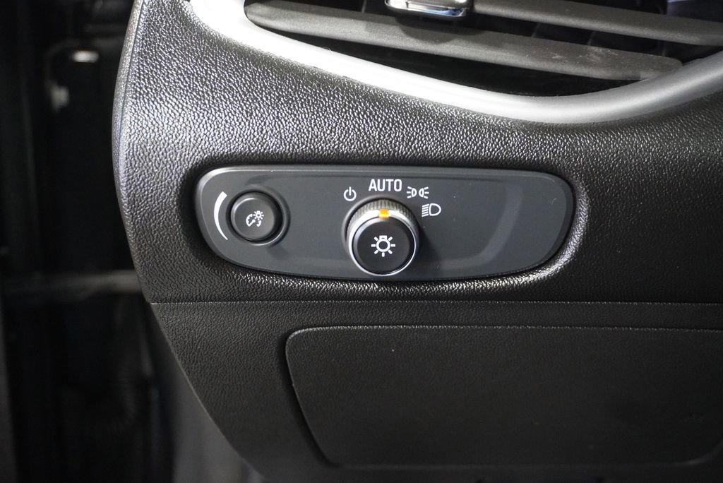 Used 2024 Chevrolet Malibu LT w/ Midnight Edition image 24