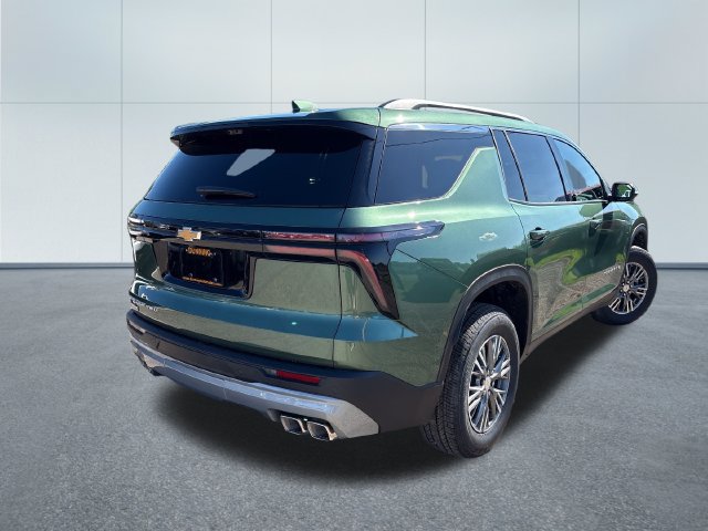 New 2027 Chevrolet Traverse LT AWD/4WD image 4