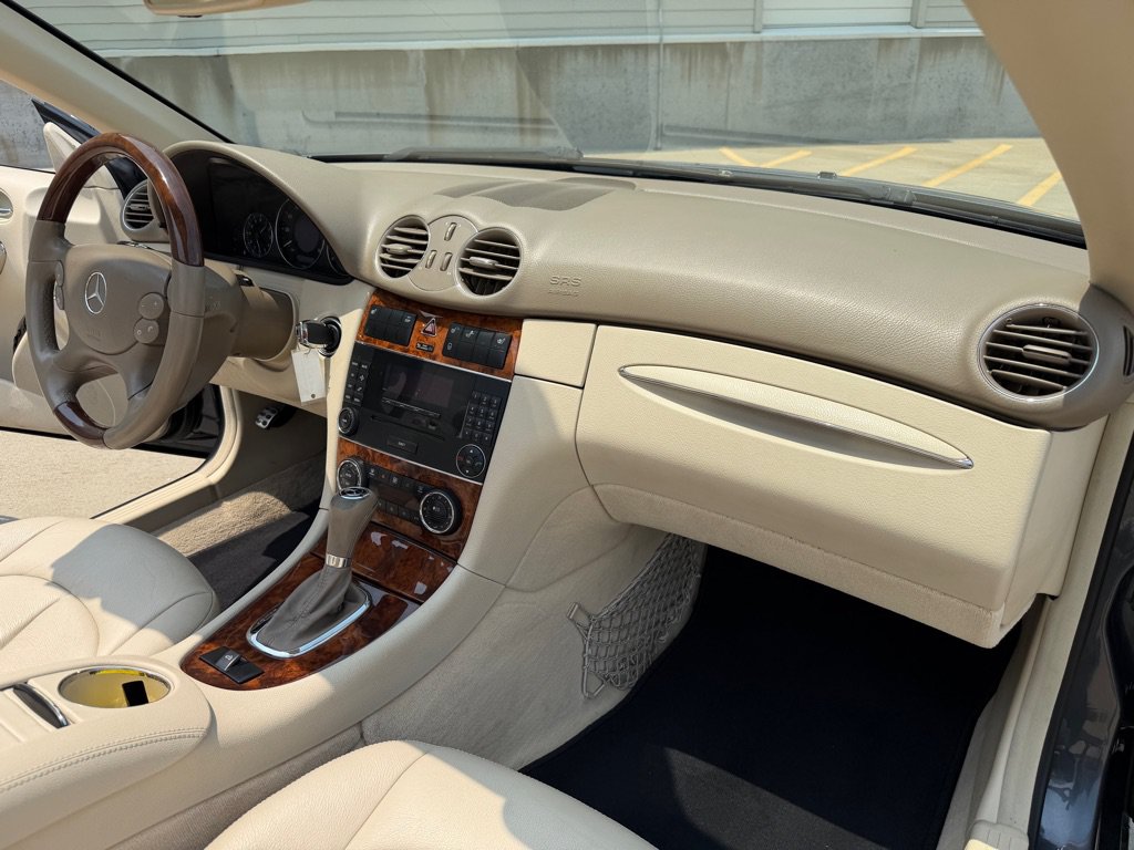 Used 2008 Mercedes-Benz CLK 350 Cabriolet image 28
