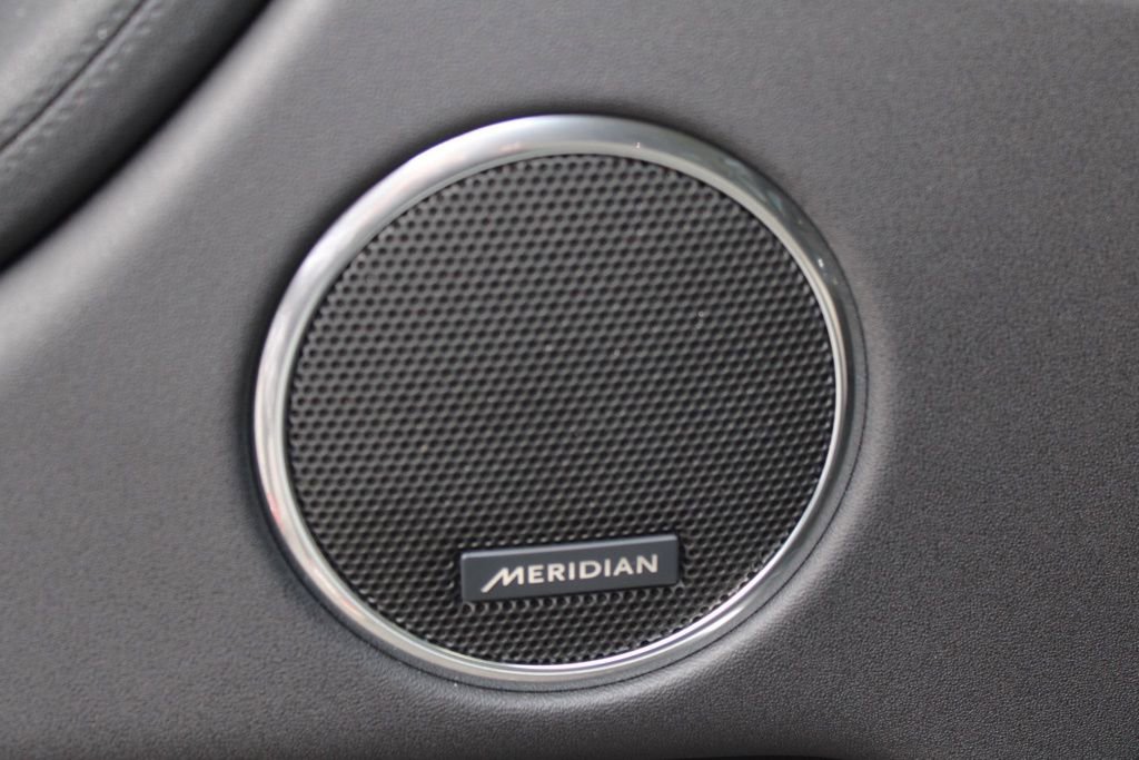 Certified 2025 Land Rover Discovery Sport S image 16