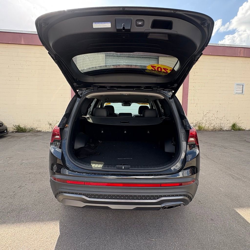 Used 2023 Hyundai Santa Fe XRT image 13