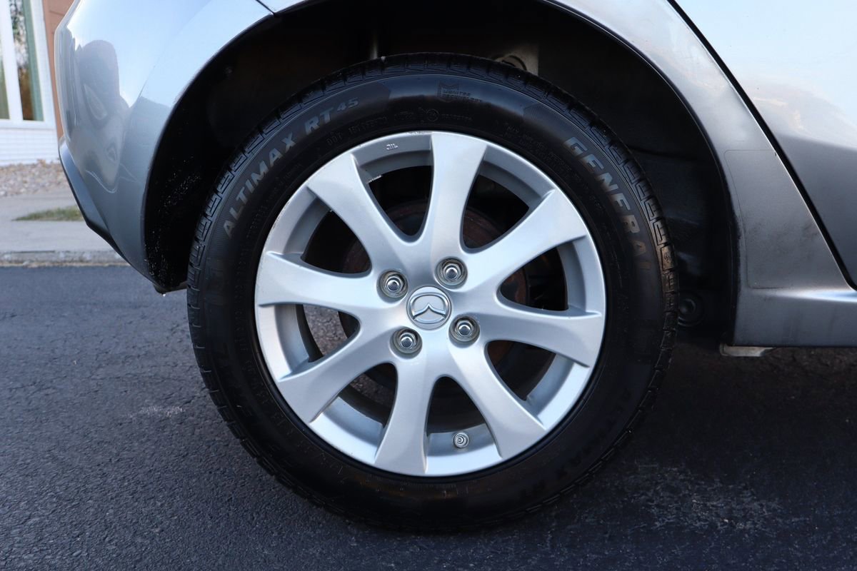 Used 2012 MAZDA MAZDA2 Touring image 43