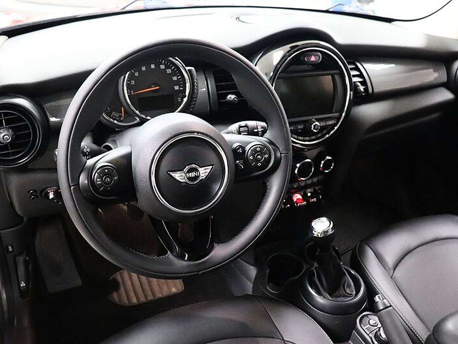 Used 2017 MINI Cooper 2-Door Hardtop FWD image 21