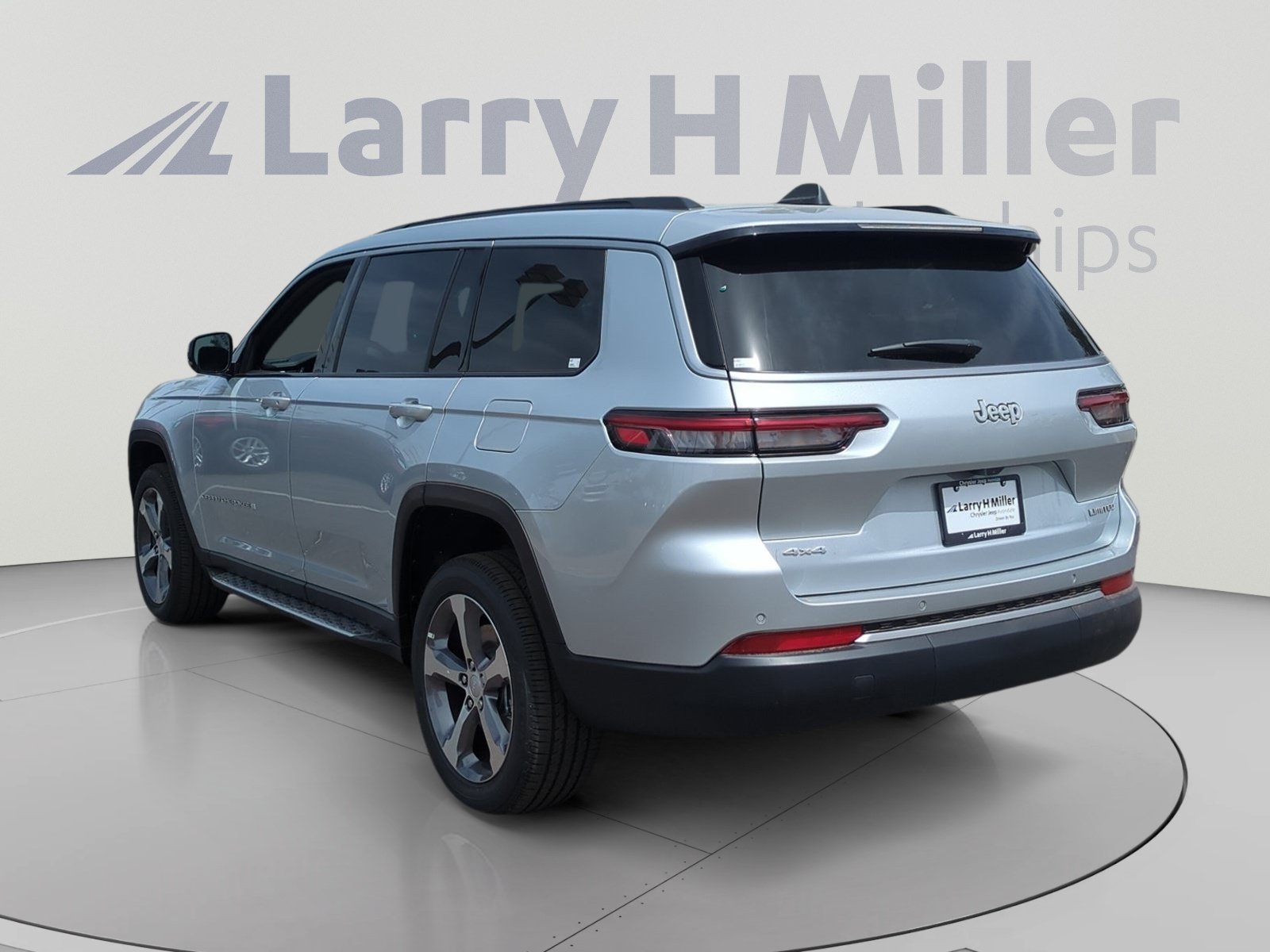 New 2026 Jeep Grand Cherokee L Limited AWD/4WD image 3