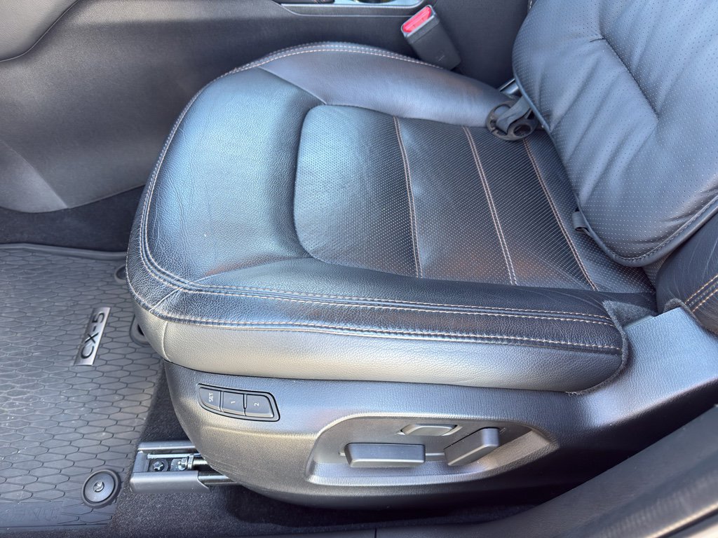 Used 2021 MAZDA CX-5 Grand Touring w/ GT Premium Package image 11